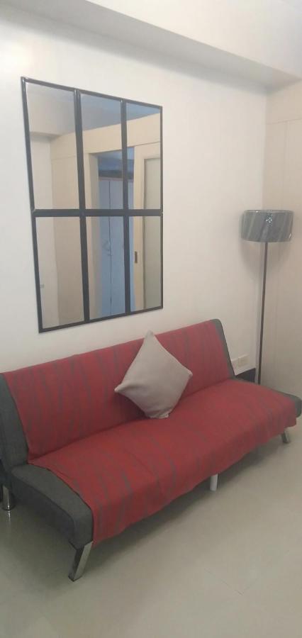 Yhanz Z Sea Residences Pasay Exterior foto